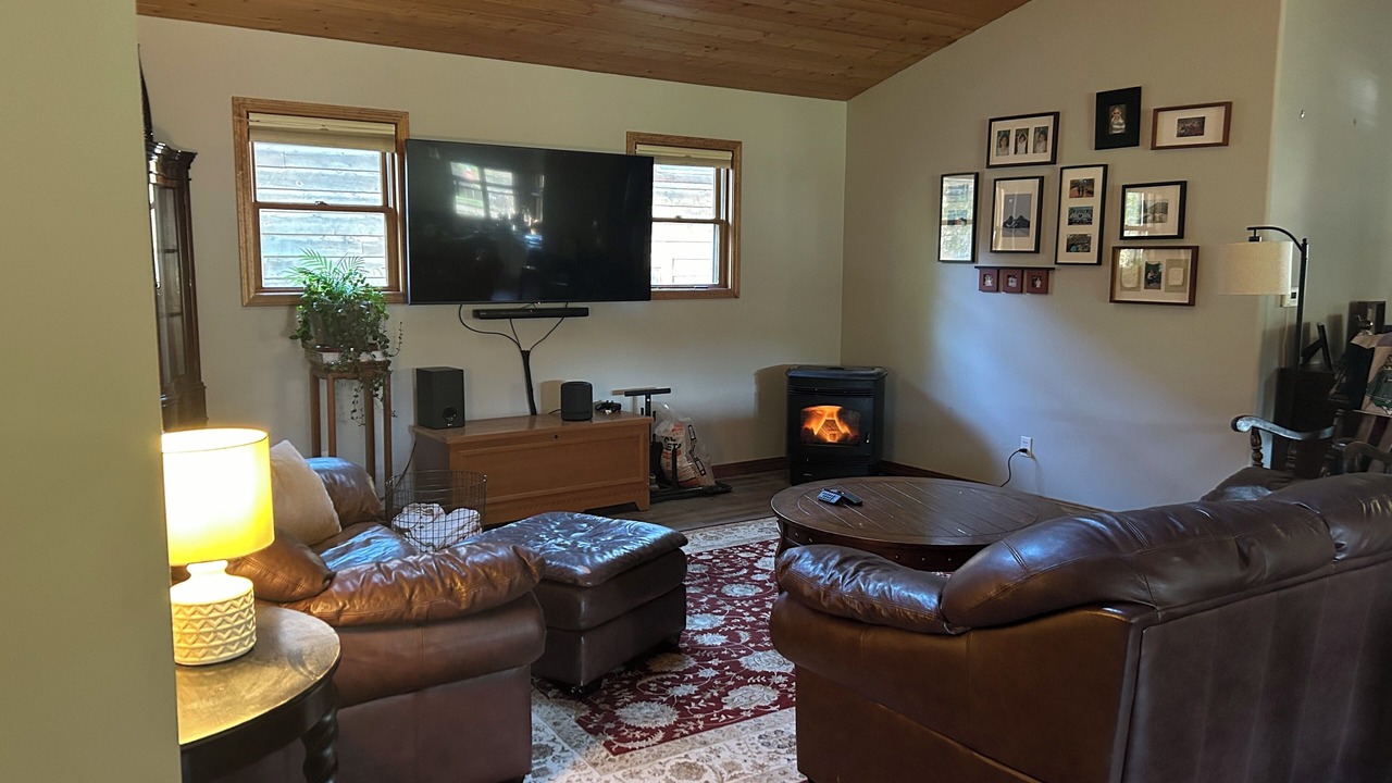 Photo of Livingroom in Lake City