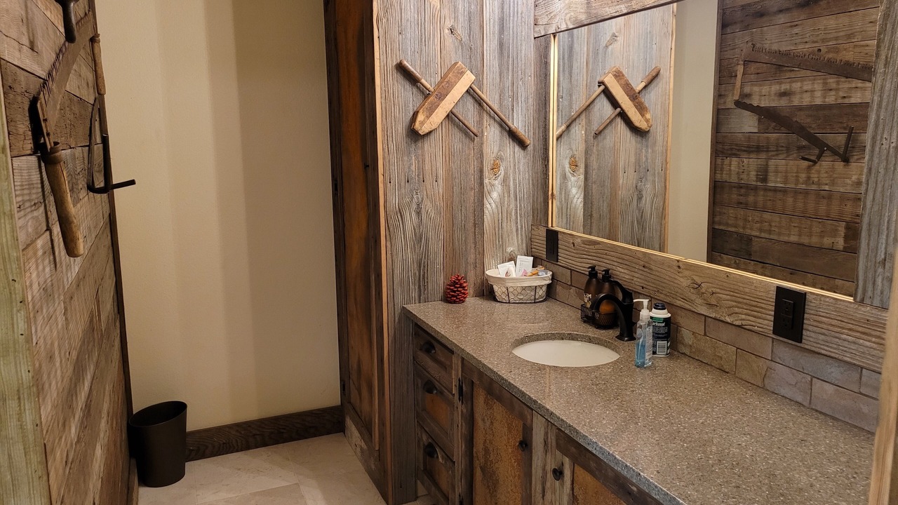 Photo of Bathroom in Black Hawk
