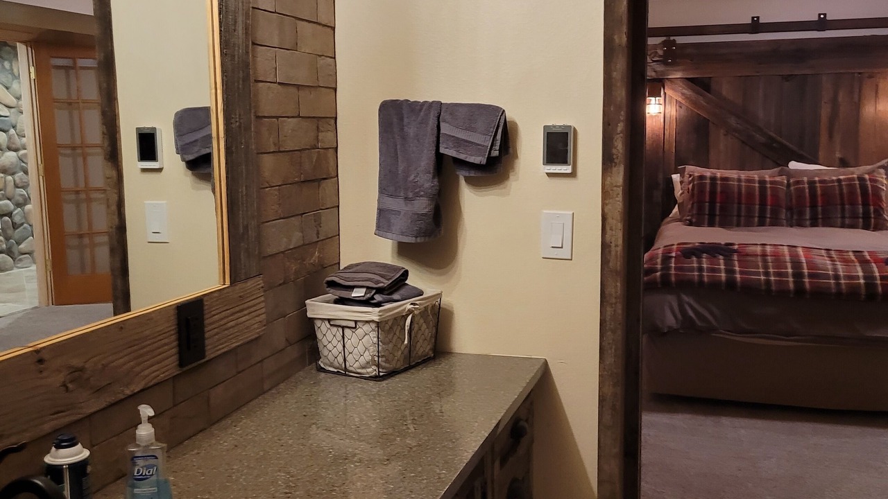 Photo of Bathroom in Black Hawk
