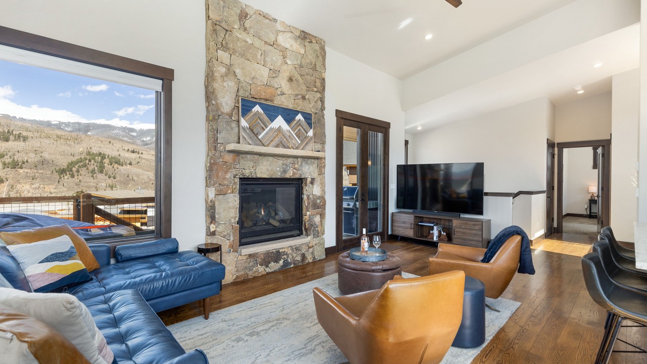 Photo of Livingroom in Silverthorne