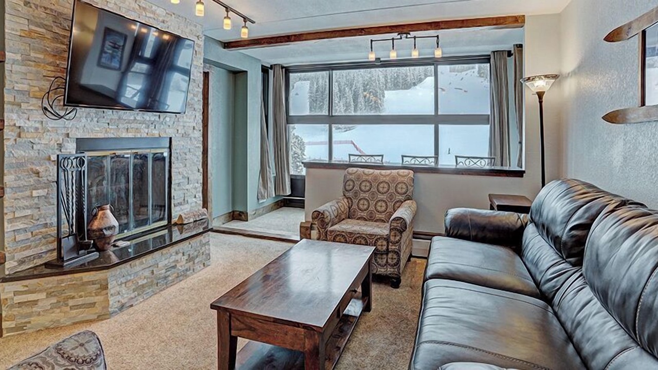 Photo of Livingroom in Copper Mountain Village