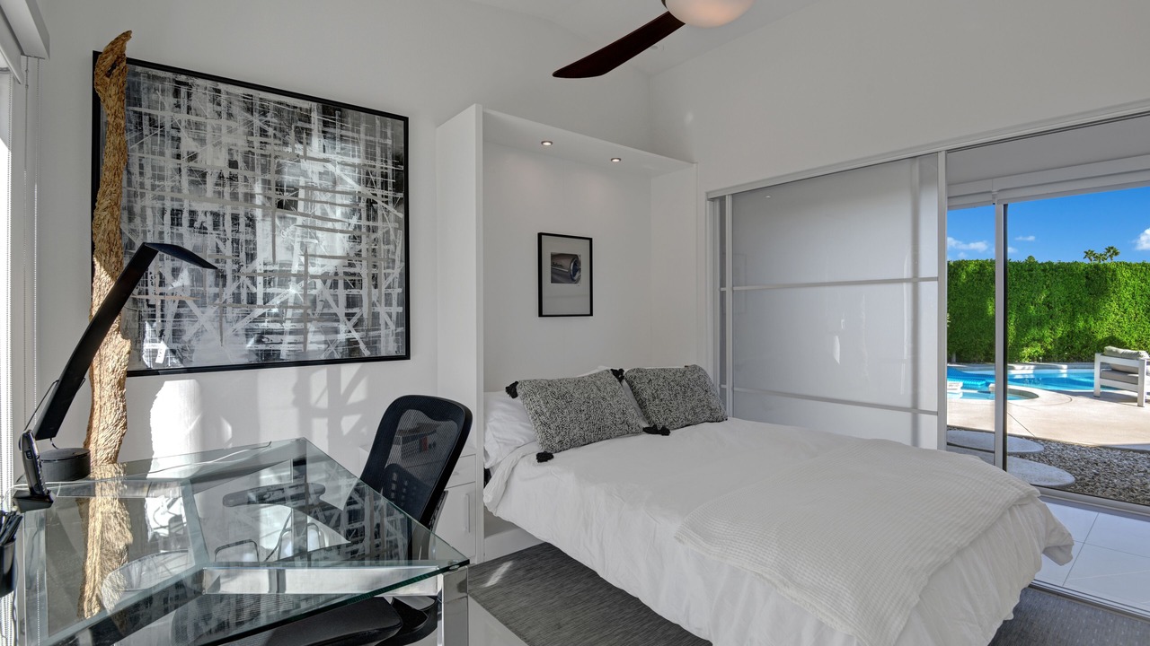 Photo of Bedroom in Chino Canyon