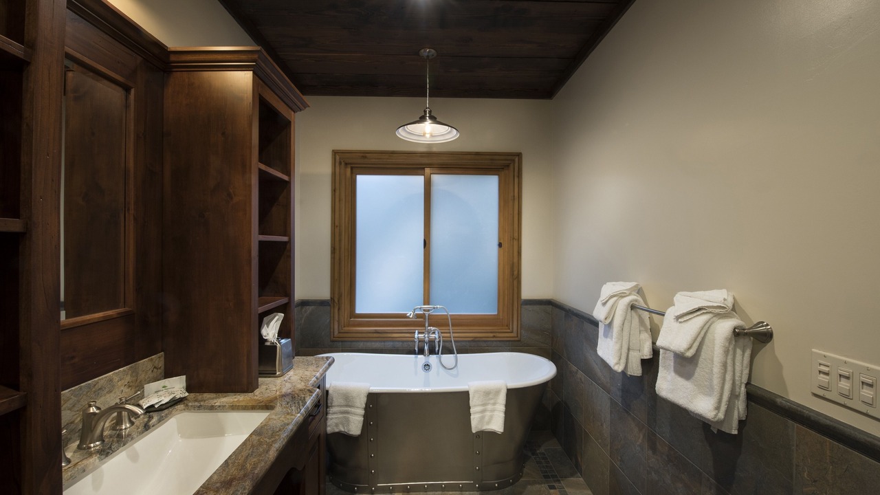 Photo of Bathroom in North Wawona