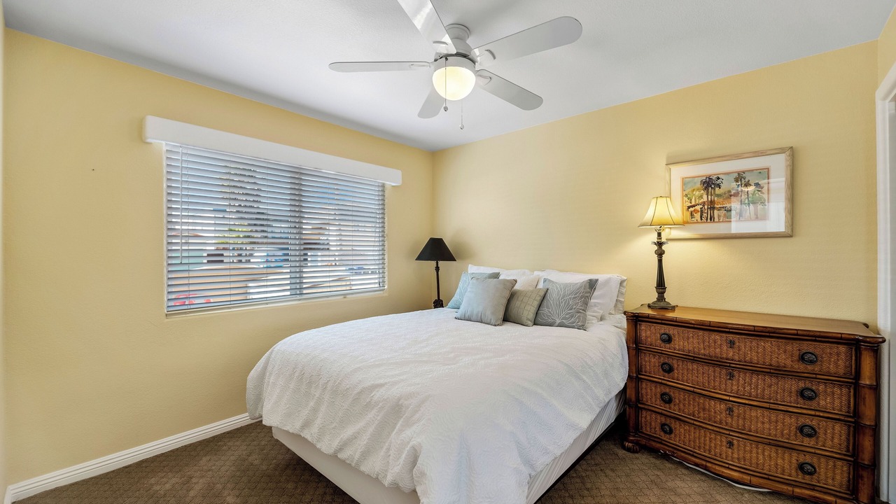 Photo of Bedroom in Silver Strand