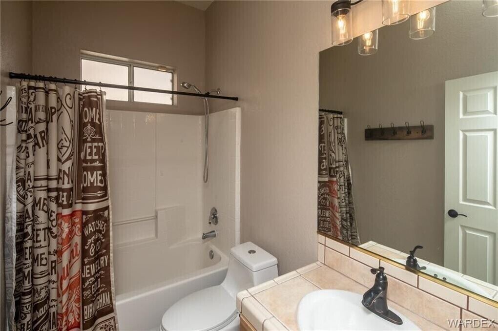 Photo of Bathroom in Bullhead City