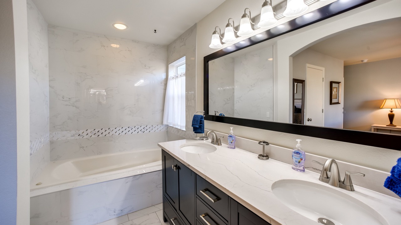 Photo of Bathroom in Kissing Camels