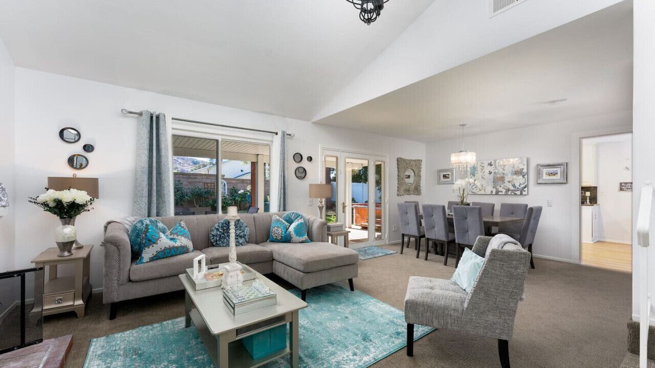 Photo of Livingroom in Lake Forest