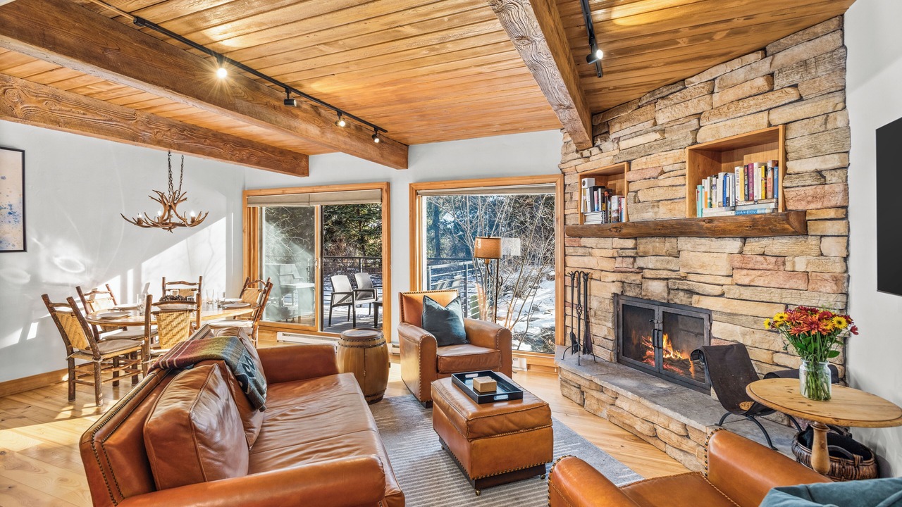 Photo of Livingroom in Aspen