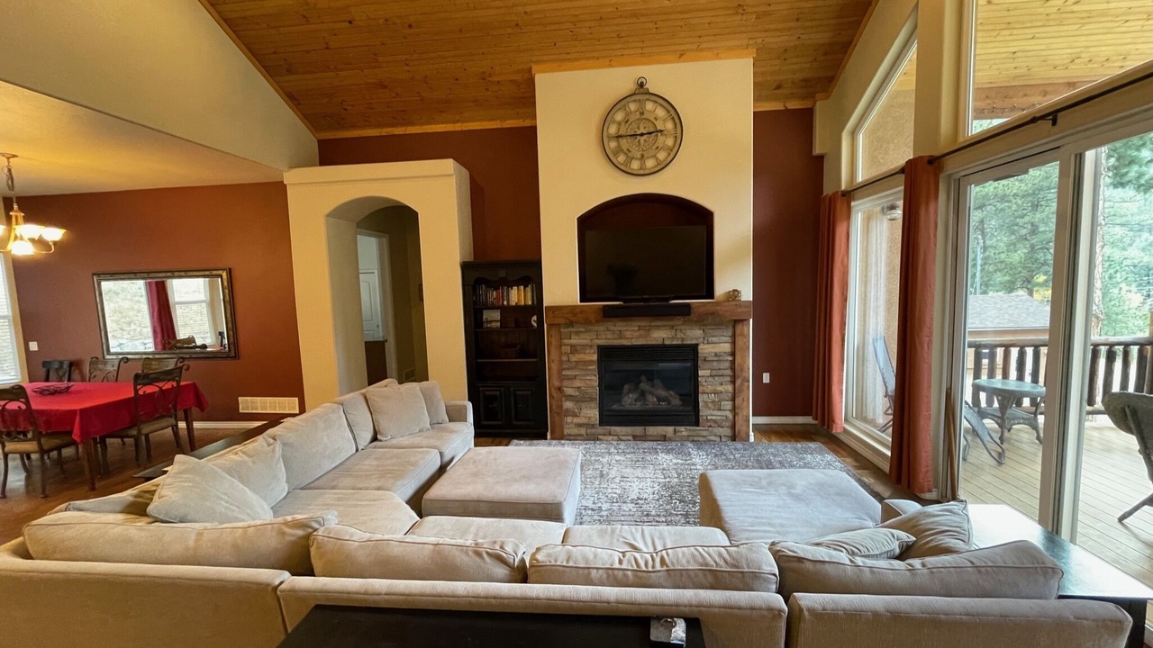 Photo of Livingroom in Cascade