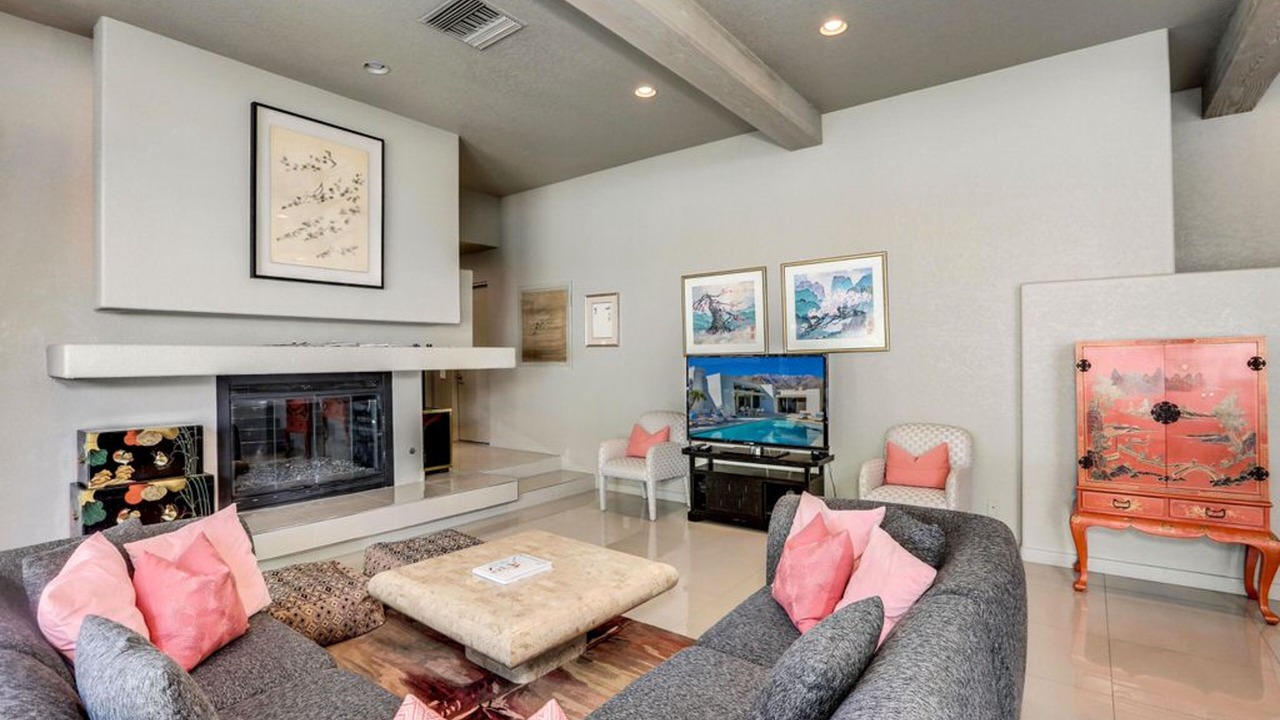 Photo of Livingroom in Chino Canyon