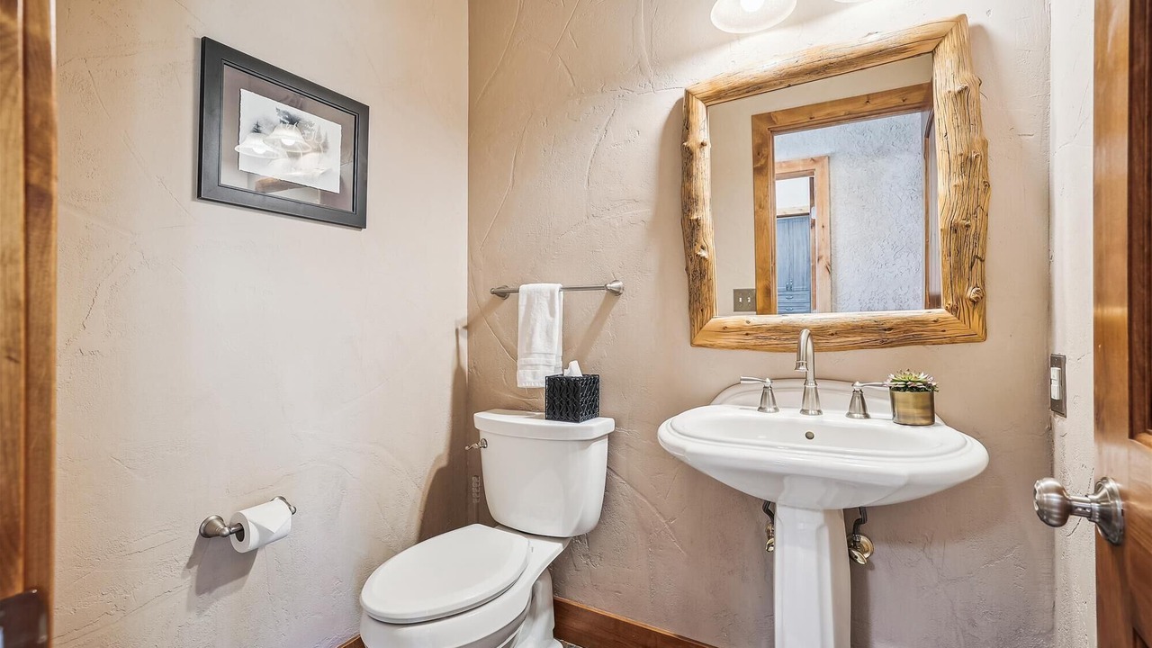 Photo of Bathroom in The Highlands