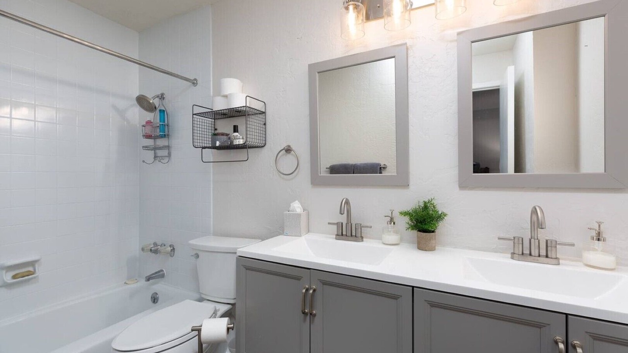 Photo of Bathroom in Warrior's Mark