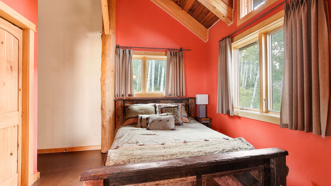 Photo of Bedroom in Clark