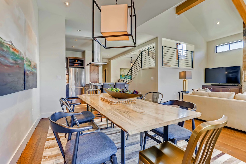 Photo of Livingroom in Fairmount On The River