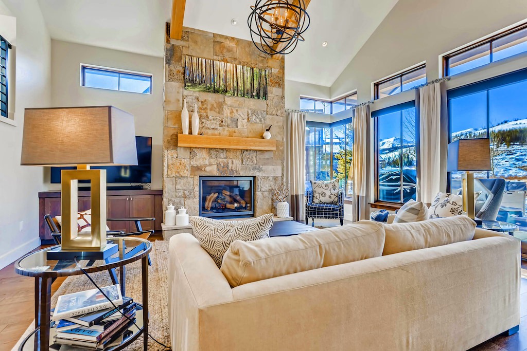 Photo of Livingroom in Fairmount On The River