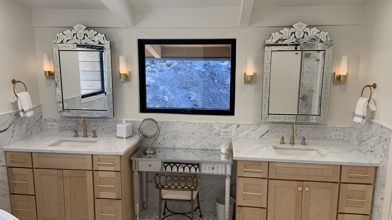 Photo of Bathroom in Red Mountain