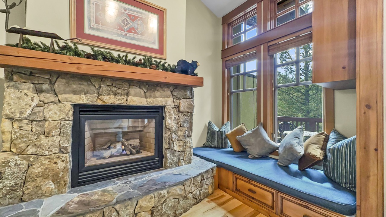 Photo of Livingroom in Copper Mountain Village