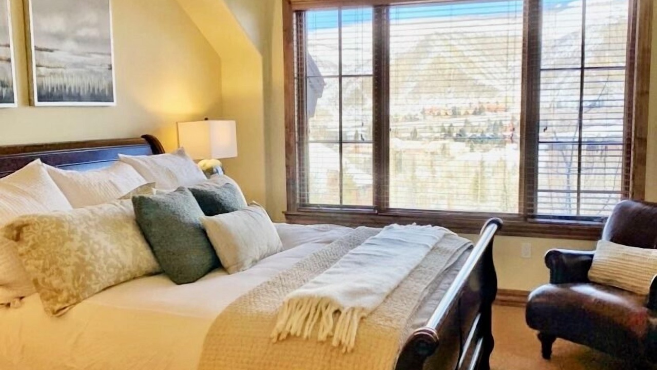 Photo of Bedroom in Avon
