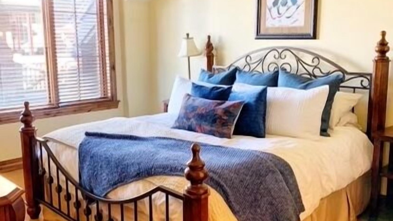 Photo of Bedroom in Avon