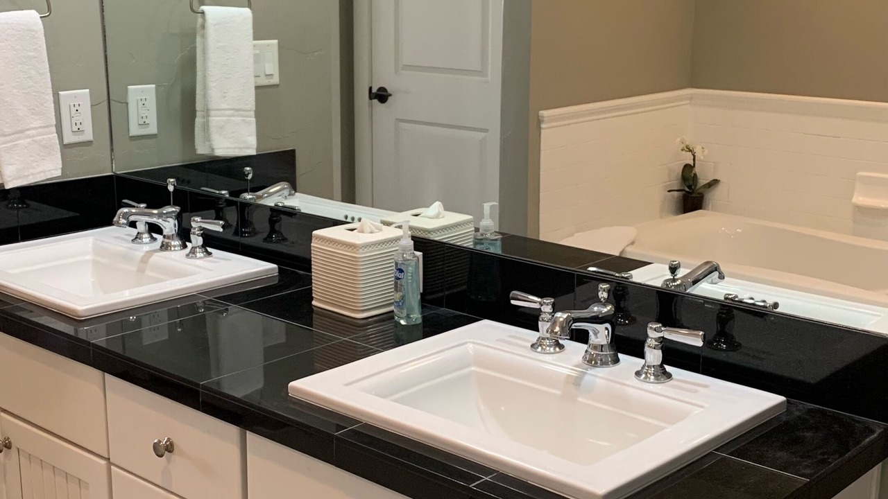 Photo of Bathroom in Silvercreek