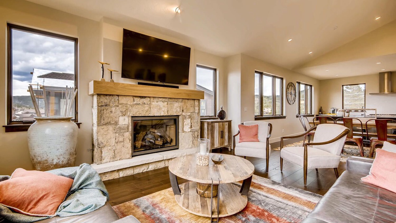 Photo of Livingroom in Fairmount On The River