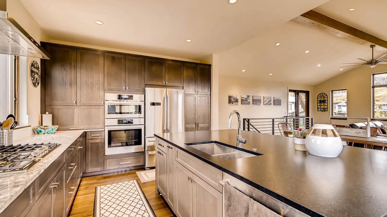Photo of Kitchen in Fairmount On The River