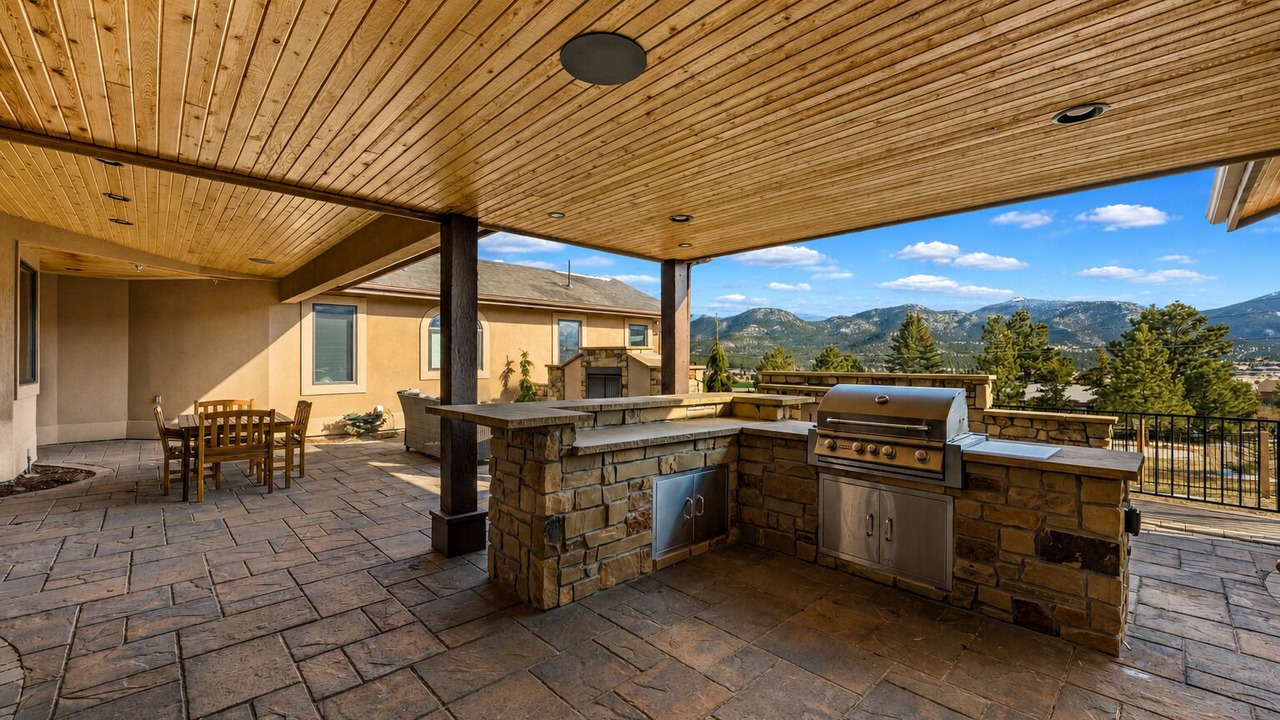 Photo of Patio Balcony in Estes Park