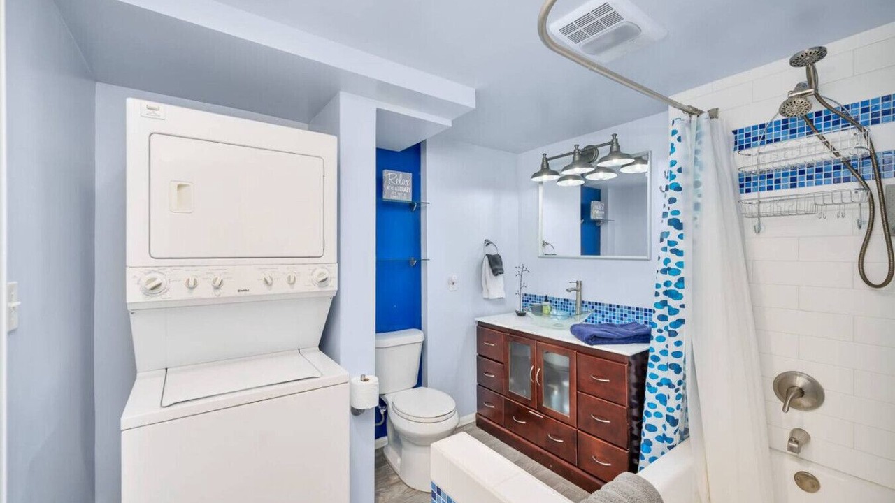 Photo of Bathroom in Coyote Gulch