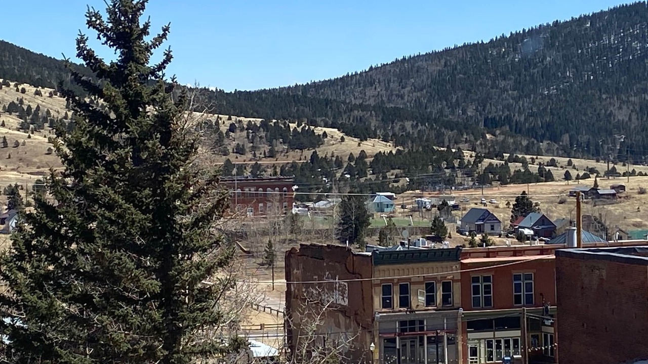 Photo of Others in Victor