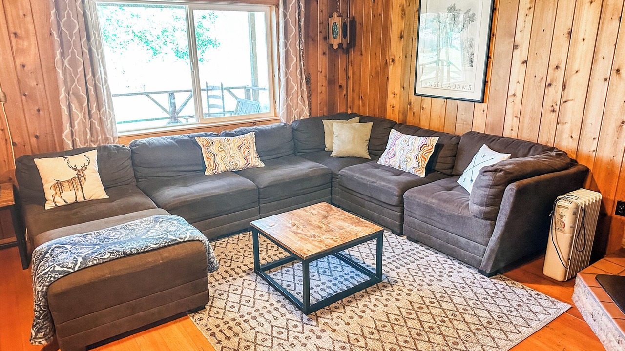 Photo of Livingroom in Bayfield