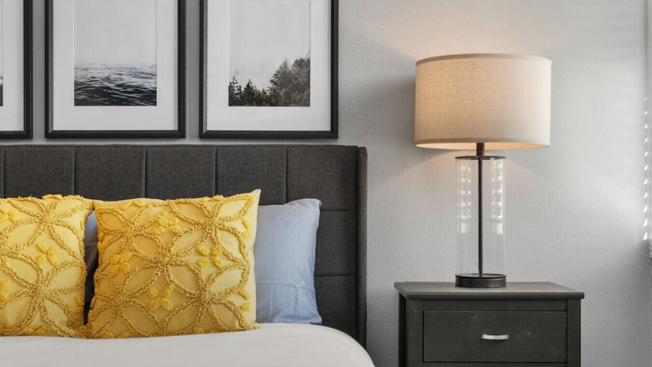 Photo of Bedroom in Midway City