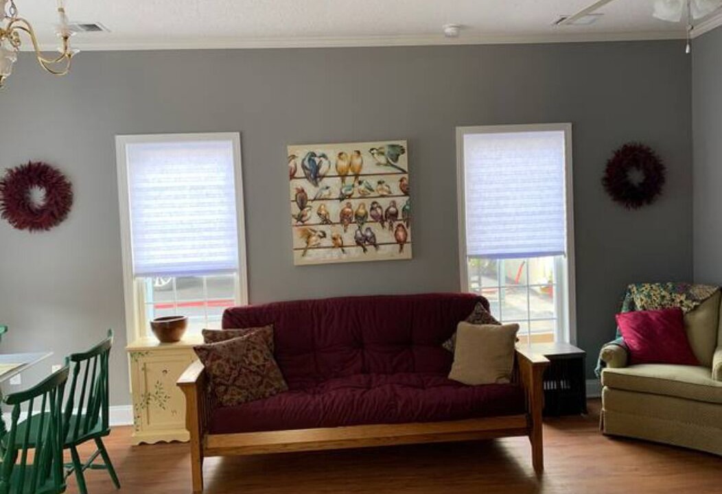 Photo of Livingroom in Travelers Rest