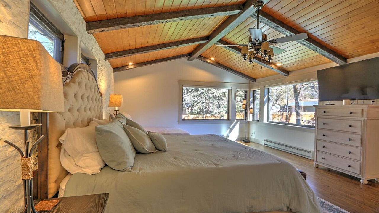 Photo of Bedroom in Glenwood Springs