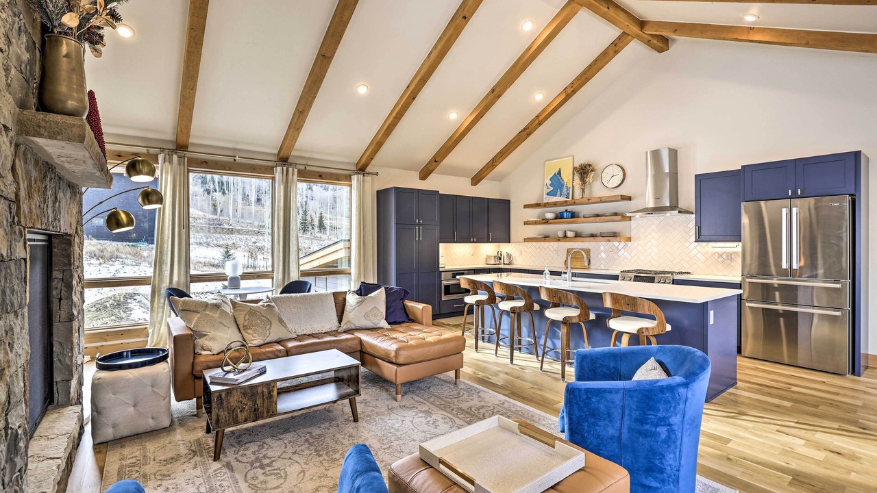 Photo of Livingroom in Silverthorne
