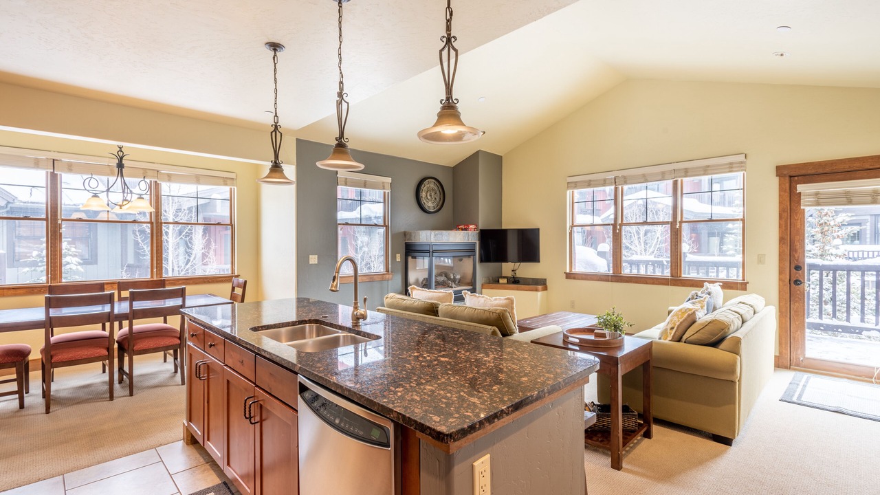 Photo of Livingroom in Copper Mountain Village