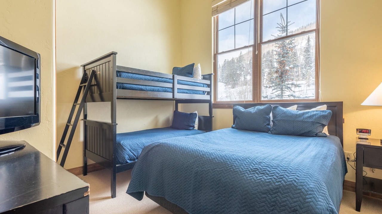 Photo of Bedroom in Copper Mountain Village