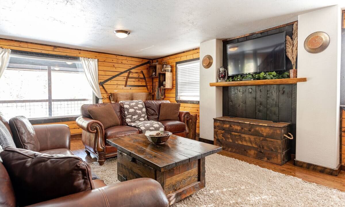 Photo of Bedroom in Black Hawk