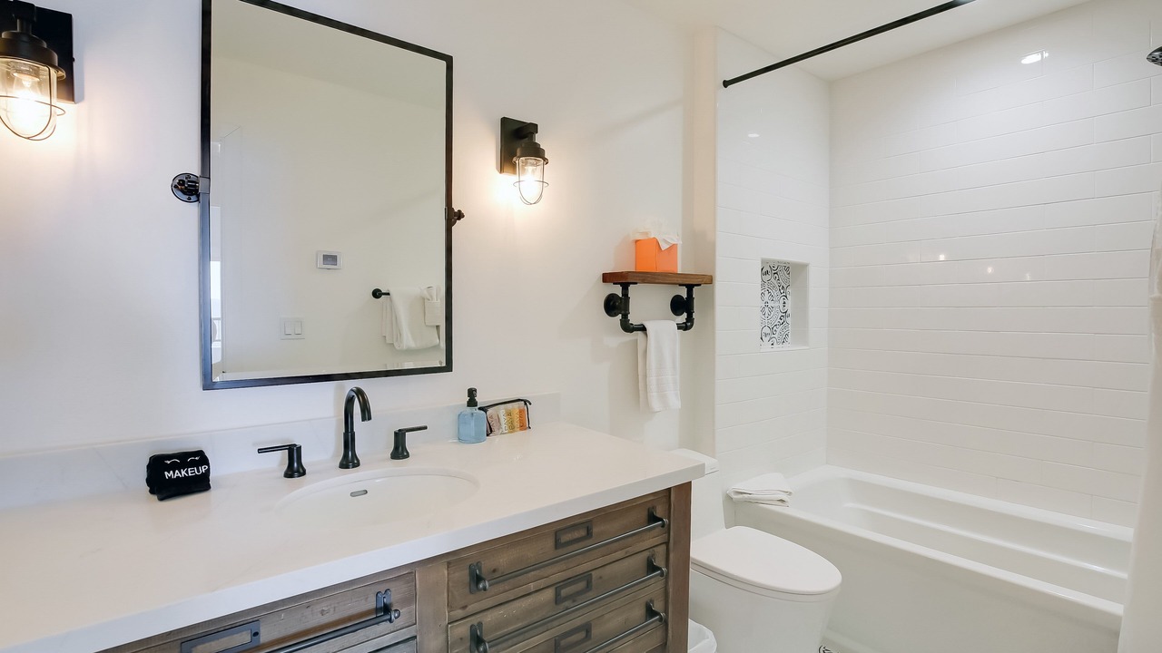 Photo of Bathroom in East Mesa