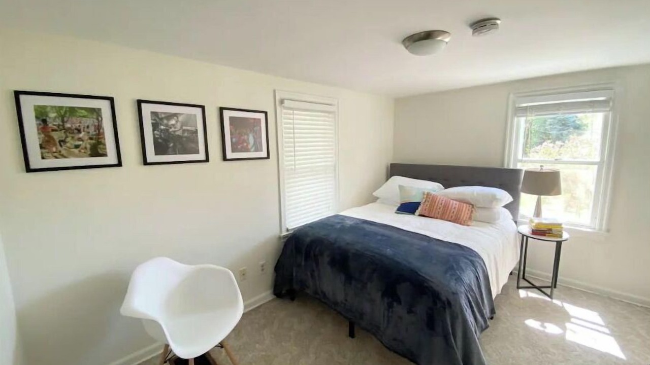 Photo of Bedroom in Highland Square