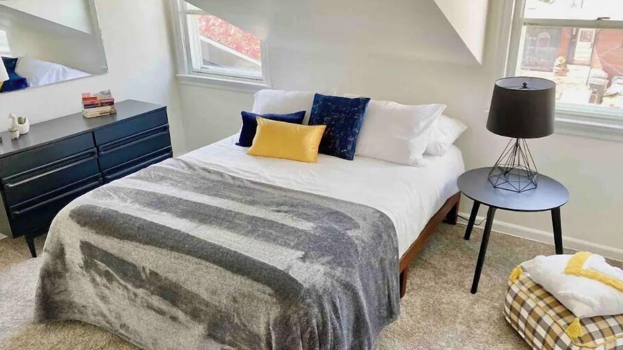 Photo of Bedroom in Highland Square