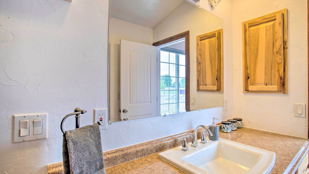 Photo of Bathroom in Fruitvale