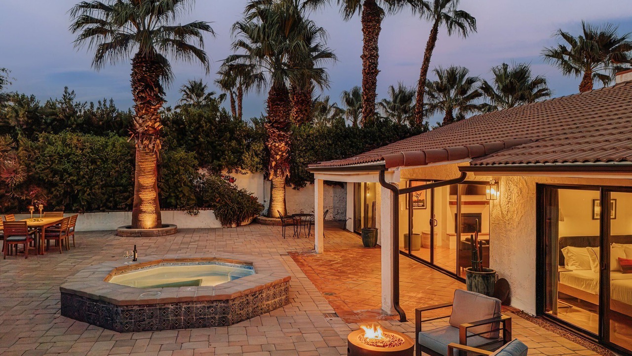 Photo of Patio Balcony in Chino Canyon