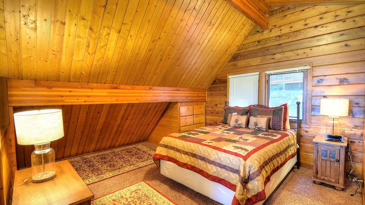 Photo of Bedroom in Yosemite West