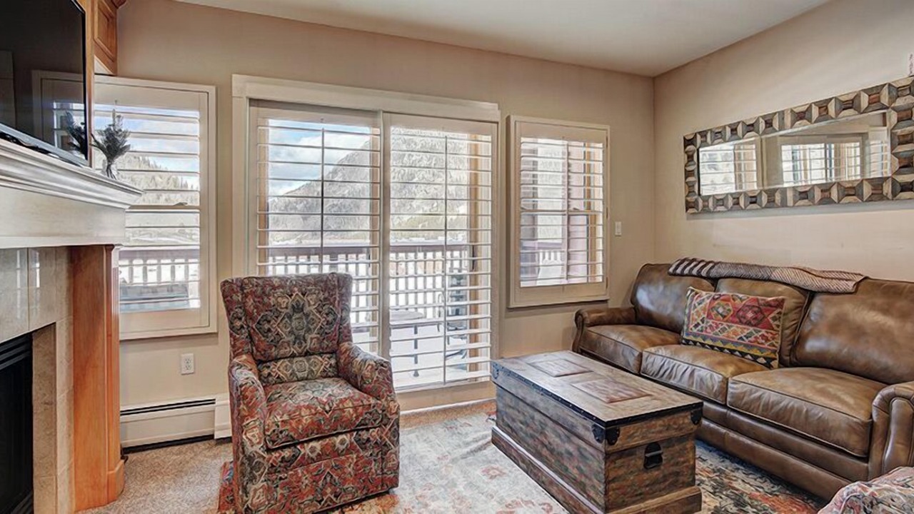 Photo of Livingroom in Copper Mountain Village