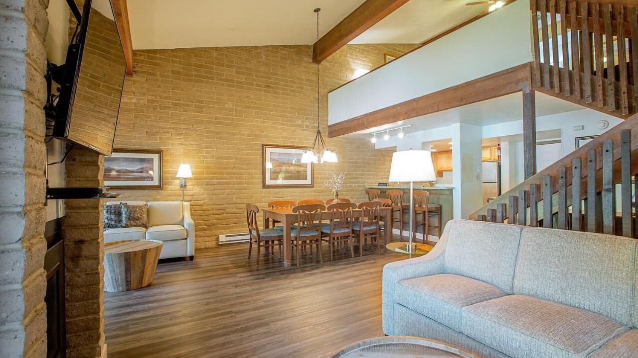 Photo of Livingroom in Vail
