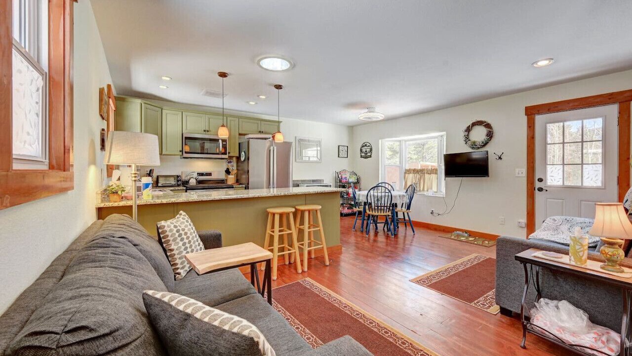 Photo of Livingroom in Black Hawk