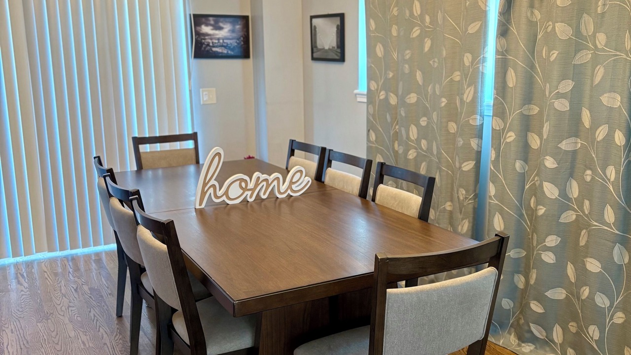 Photo of Others in Detroit - Shoreway