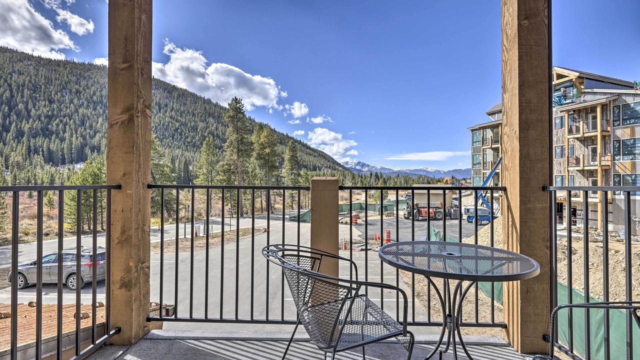 Photo of Patio Balcony in Lakeside Village