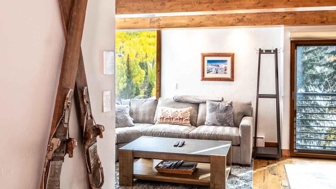 Photo of Livingroom in Vail