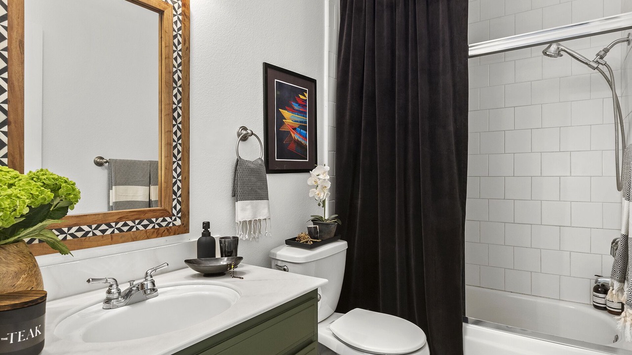 Photo of Bathroom in Ventura
